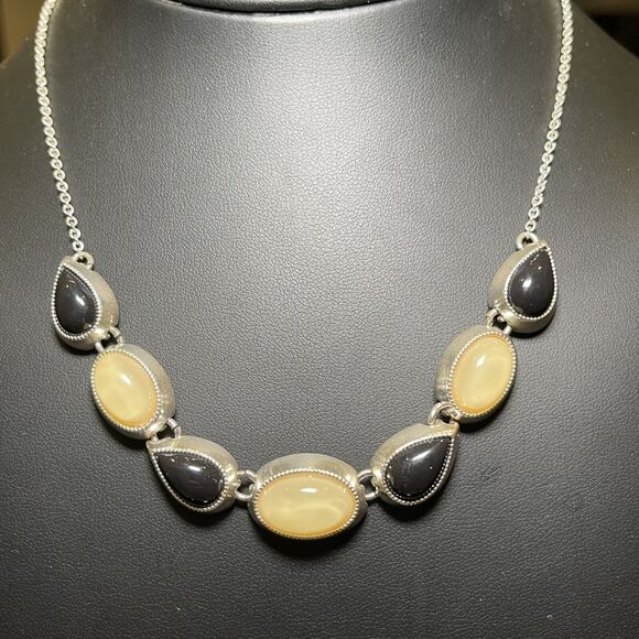 Vintage Signed Liz Claiborne Multi Stone Bezel Set Cabochon Silver Tone Necklace - Picture 2 of 6